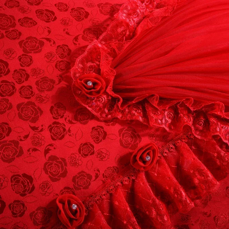 Red Jacquard Satin Bedding Sets Luxury Royal Princess Wedding Heart-shaped Lace Duvet Cover Flat Sheet Bedspread Pillowcases