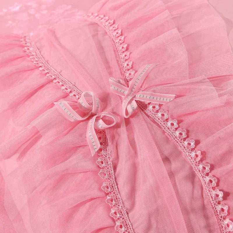 Red Jacquard Satin Bedding Sets Luxury Royal Princess Wedding Heart-shaped Lace Duvet Cover Flat Sheet Bedspread Pillowcases