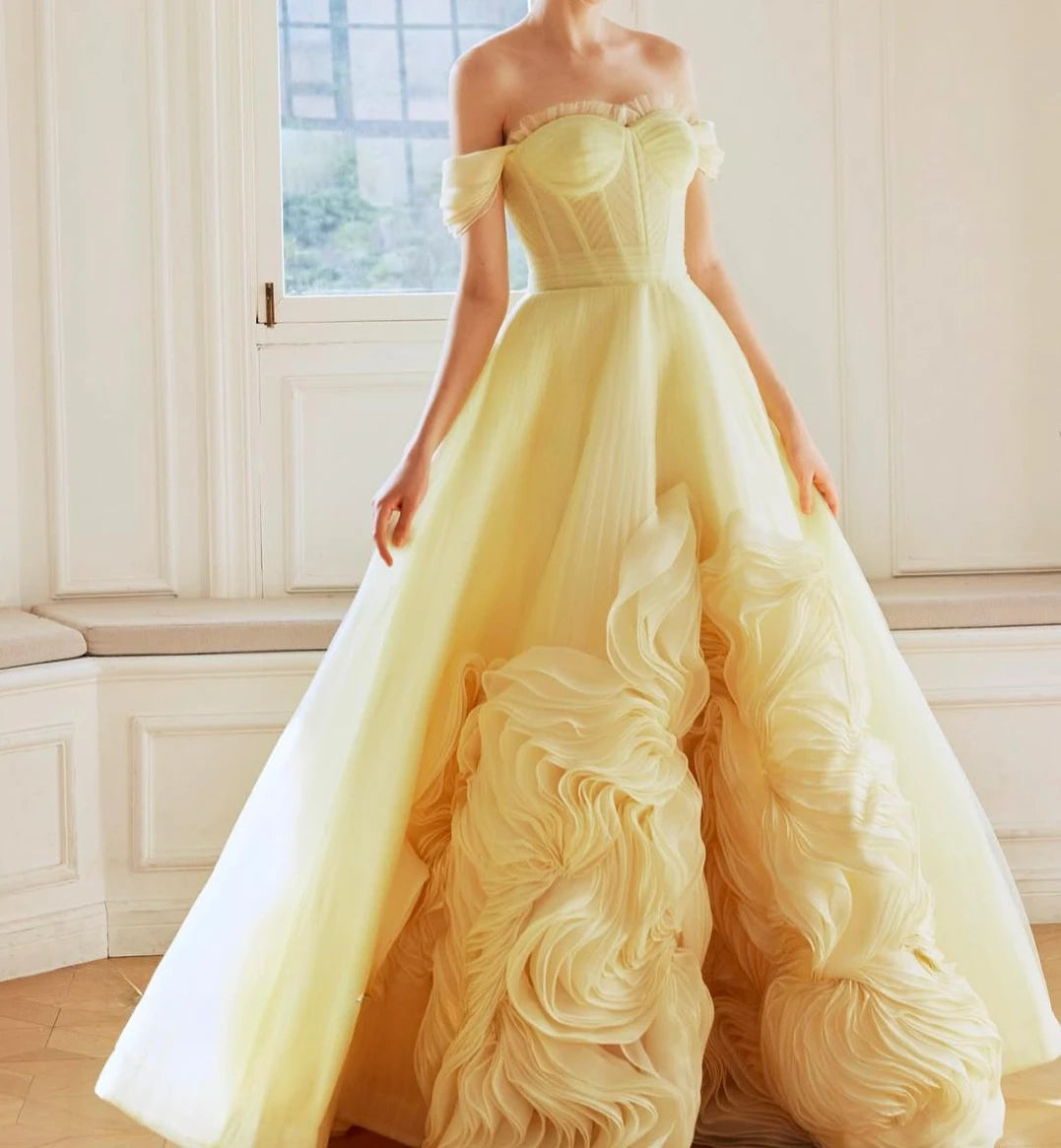 Customized Off The Shoulder Short Sleeve Ball Gown Luxurious Organza Layers Evening Dresses Woman