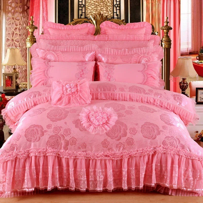 Red Jacquard Satin Bedding Sets Luxury Royal Princess Wedding Heart-shaped Lace Duvet Cover Flat Sheet Bedspread Pillowcases