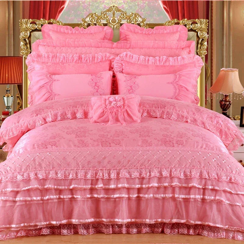 Red Jacquard Satin Bedding Sets Luxury Royal Princess Wedding Heart-shaped Lace Duvet Cover Flat Sheet Bedspread Pillowcases