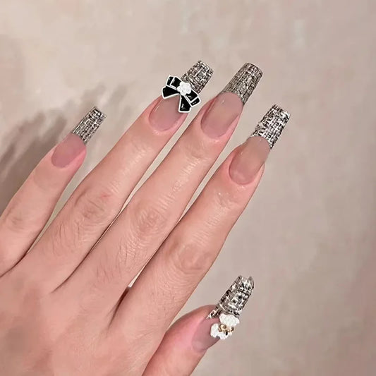 24P Black White Bow Love Press on Nails Delicate Bear Diamond Style Small Fragrant Wind Fake Nail Sweet False Nails Enhancement